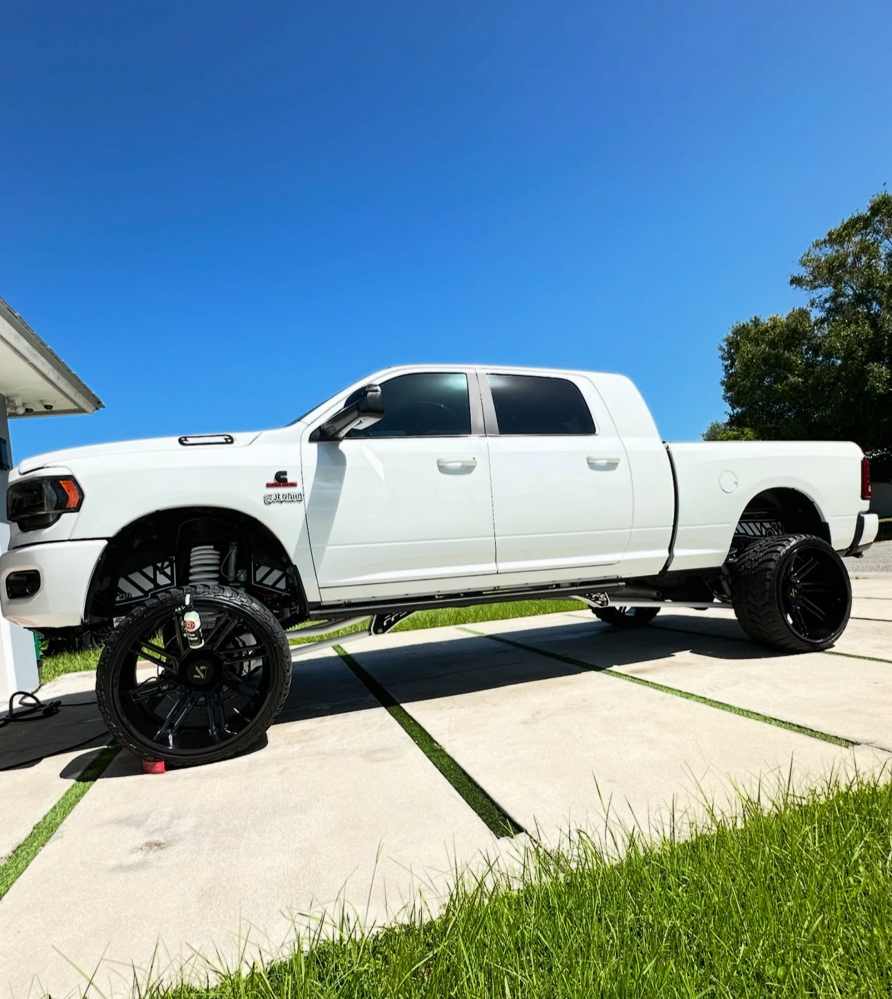 19-25 Ram 3500 Leaf Spring SRW & DRW Rear Long Arm/Traction Bar Kit