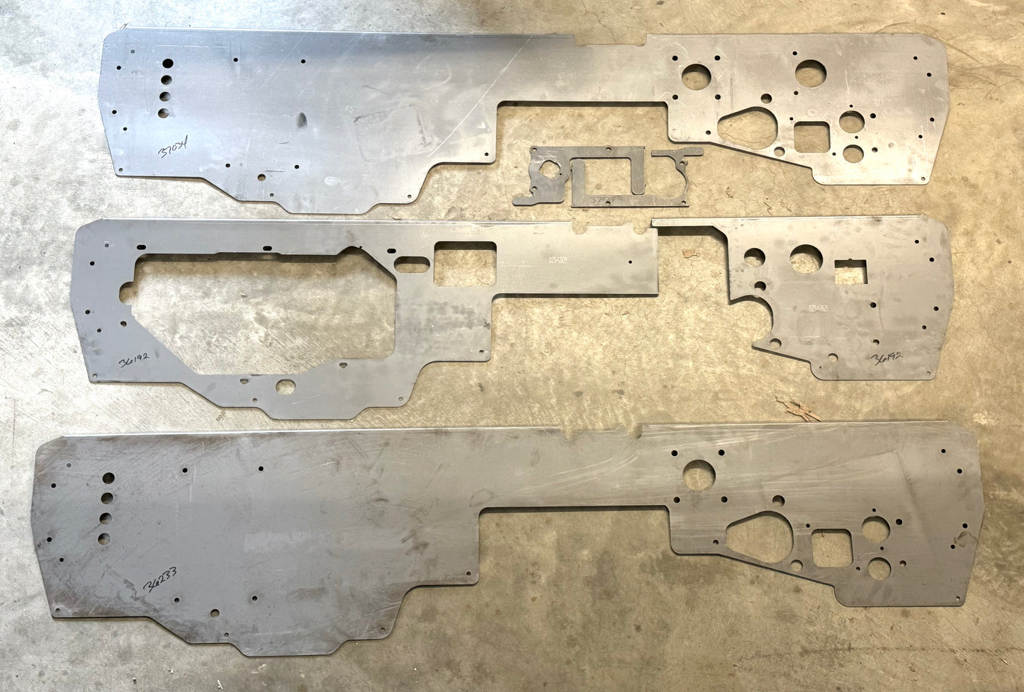 72-93 Dodge Firewall Plate 1 Piece Smooth Wire Tuck