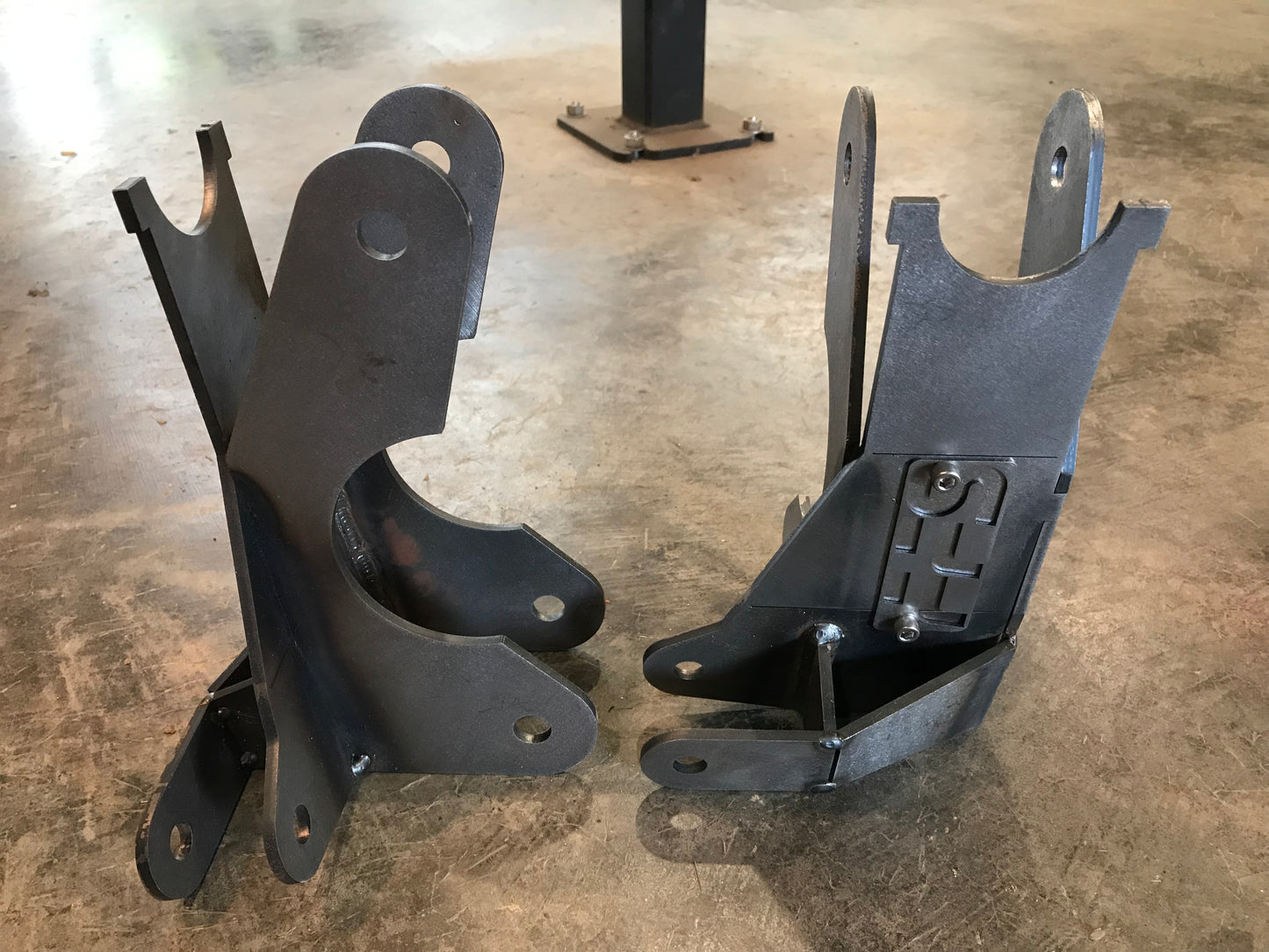 Rear Axle Link Mount Set (1st Gen Ram 72-93 Dodge)