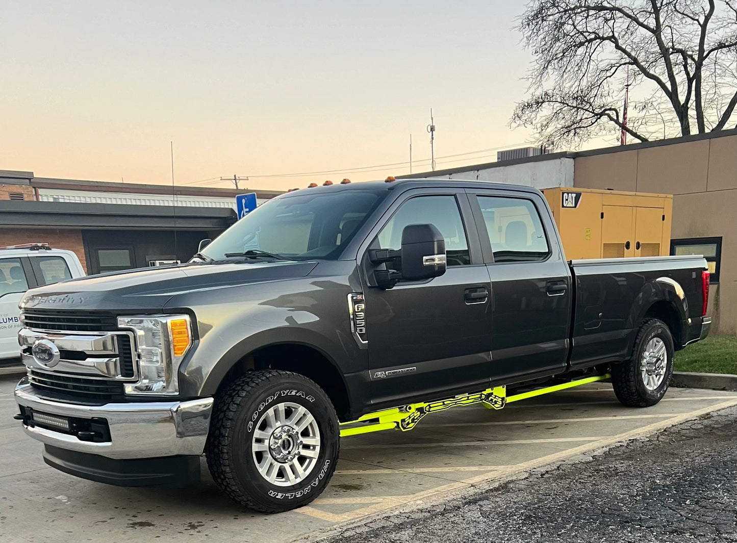 17-C Ford Super Duty FFS Bolt-On Traction Bar Kit