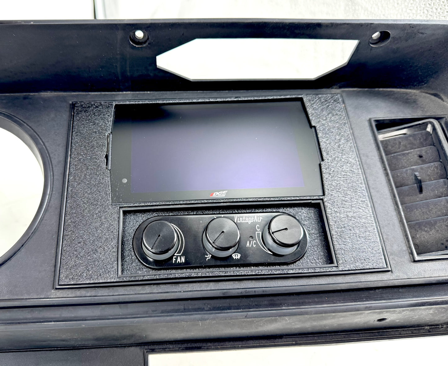 81-93 Dodge Dash Edge CTS3 and Vintage Air Installation Kit