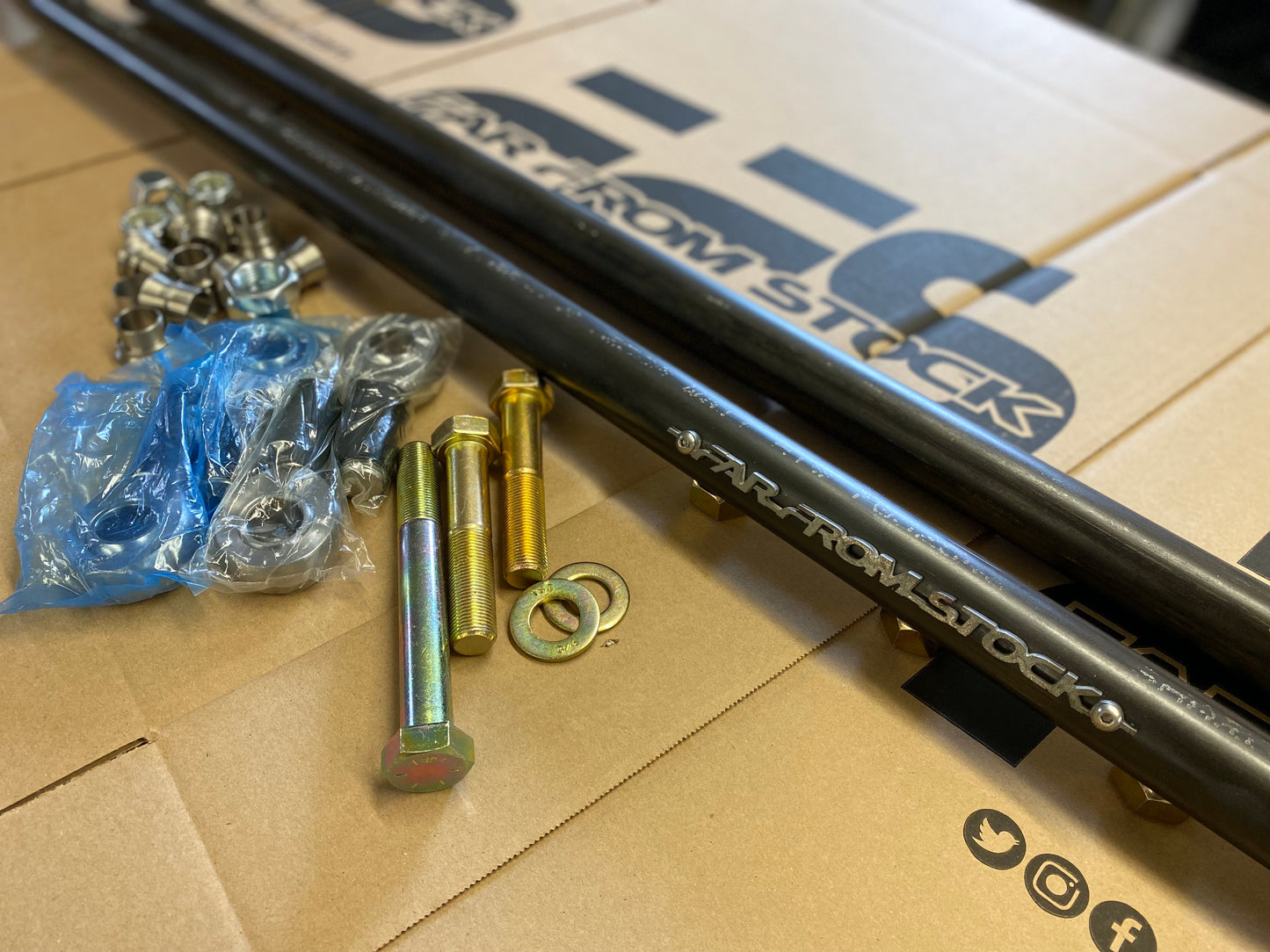 17-Current Ford Super Duty Steering Kit