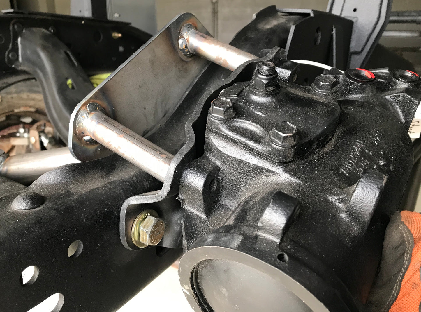 72-93 (4x4 STOCK) Steering Dodge Steering Box Brace