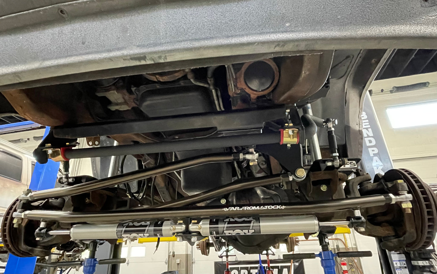 94-02 2g Long Travel Air Suspension (FRONT)