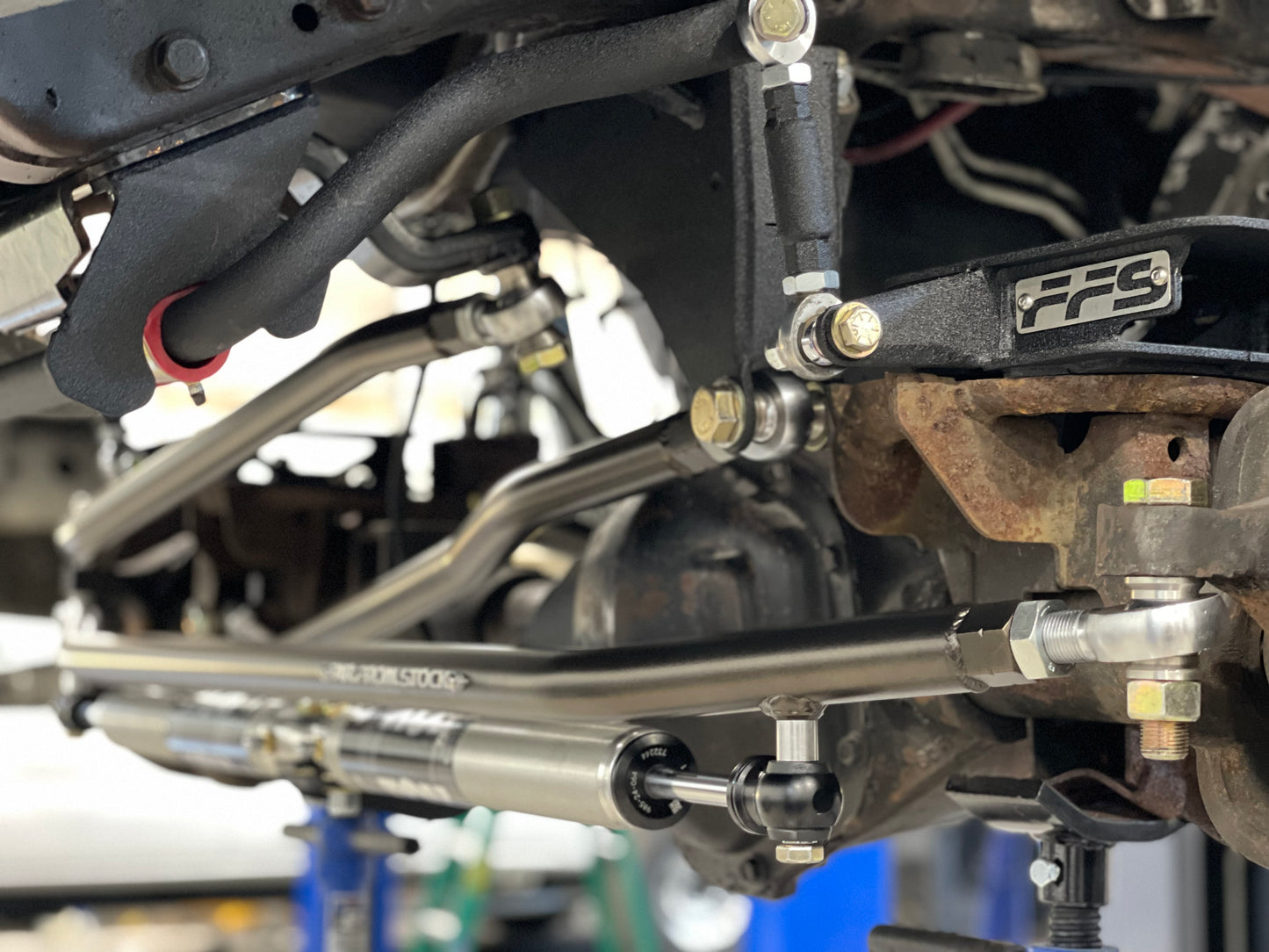 94-02 2g Long Travel Air Suspension (FRONT)