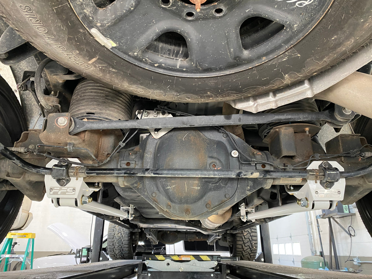 14-C Ram 2500 Rear Long Arm Uppers Adjustable Link Kit